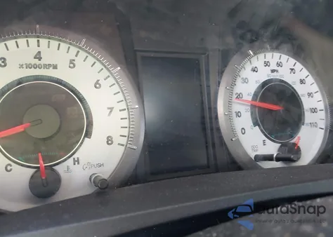 2018 Toyota Sienna Se 8 Passenger from USA, damaged, VIN 5TDXZ3DC1JS944849